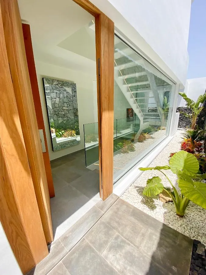 Rocavista - Villa With Heated Rooftop Pool And Amazing Ocean View 阿德耶