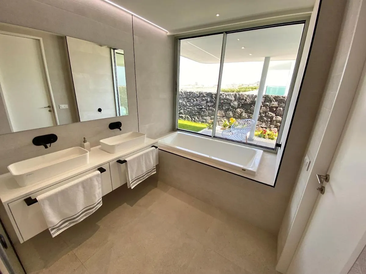Rocavista - Villa With Heated Rooftop Pool And Amazing Ocean View Costa Adeje